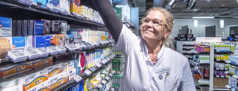 Apteekkien ammattilaiset asiakkaan apuna